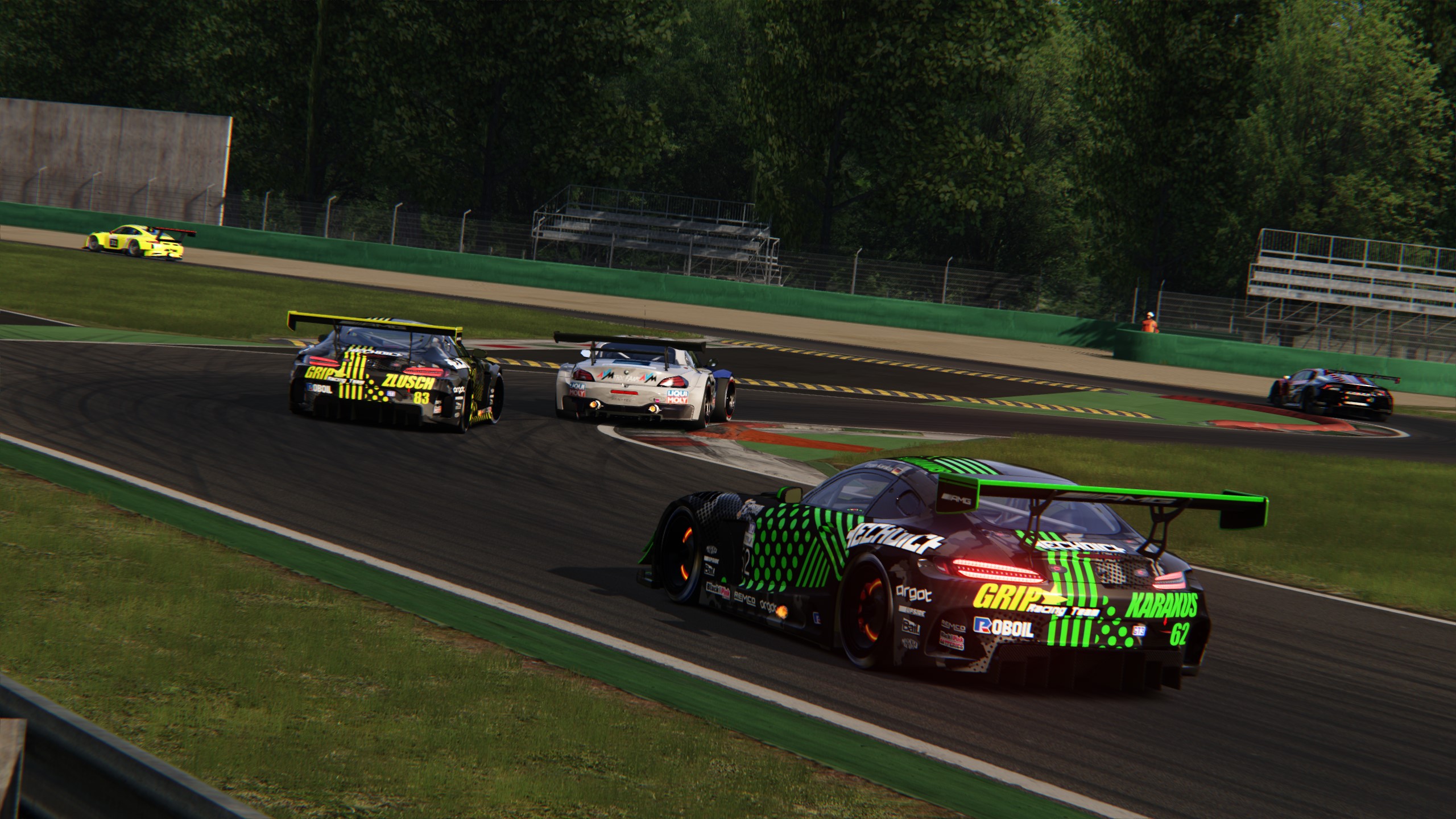 Screenshot_bmw_z4_gt3_monza_4-3-117-21-28-28.jpg